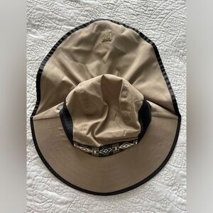 NWOT Sunday Afternoons REI Hiking Sun Hat, new, weatherproof, tan, size S/M